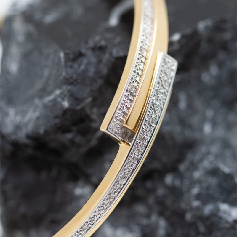Pulsera Carla rígida oro amarillo y brillantes
