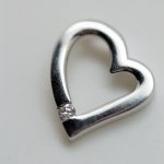 Colgante Corazón oro blanco y brillantes - Imagen 2