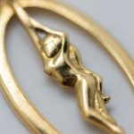Colgante Silueta de mujer oro amarillo - Imagen 2