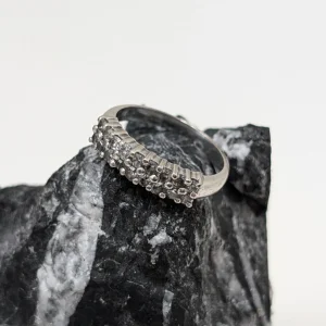 Anillo Emma de oro blanco con brillantes